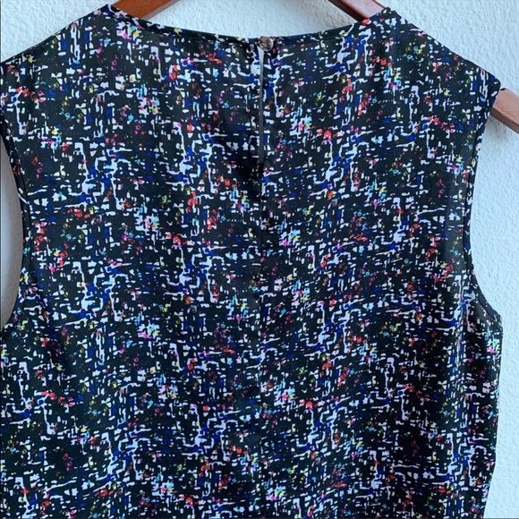 T. Tahari Arthur Levine - Picture 2 of 3